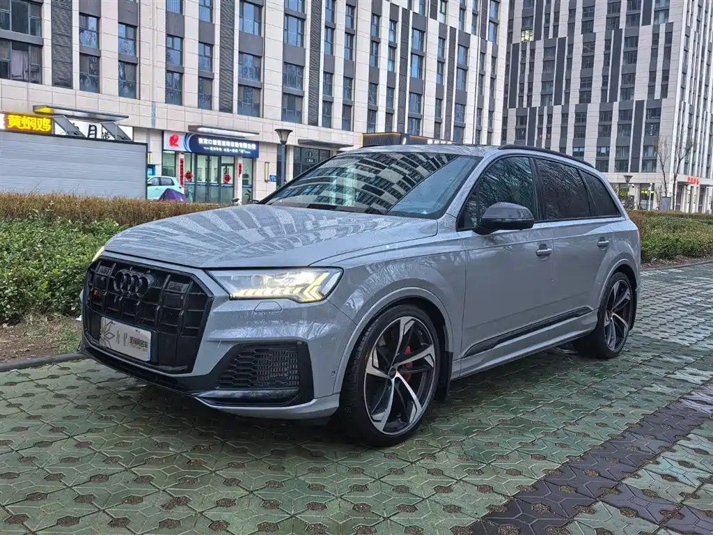 Audi SQ7 2024