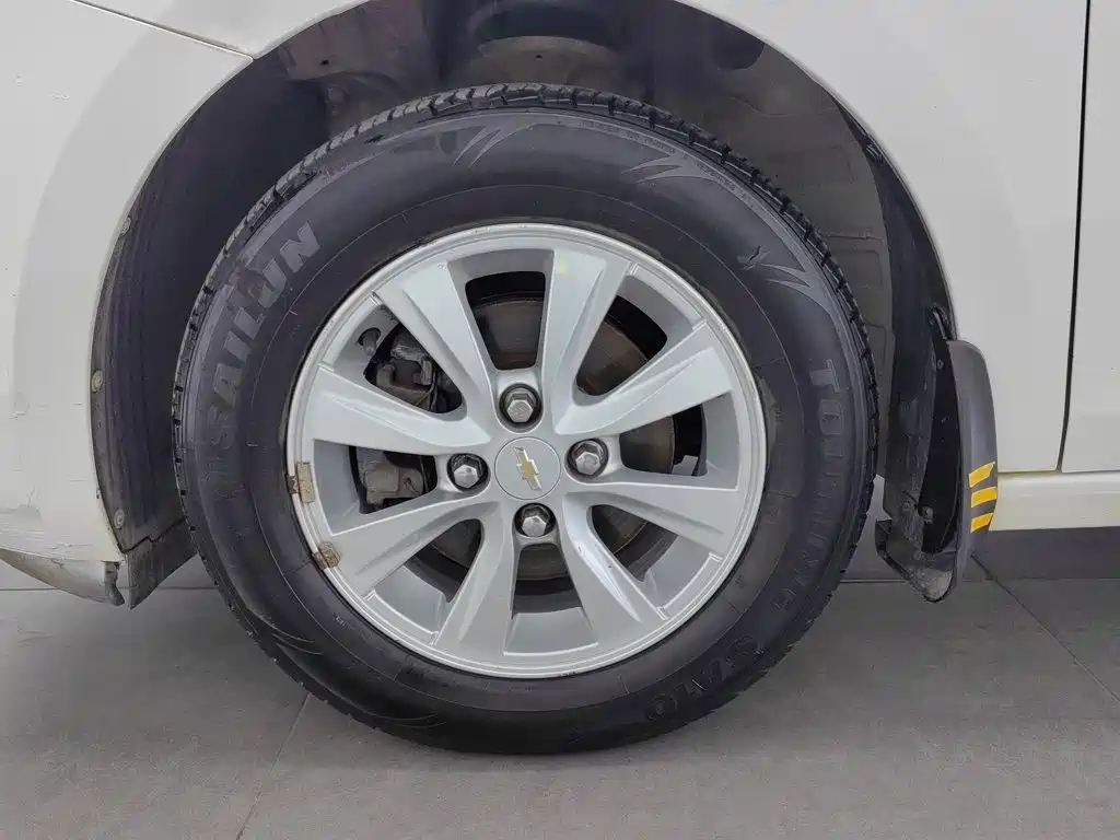 Chevrolet Sail — миниатюра 17