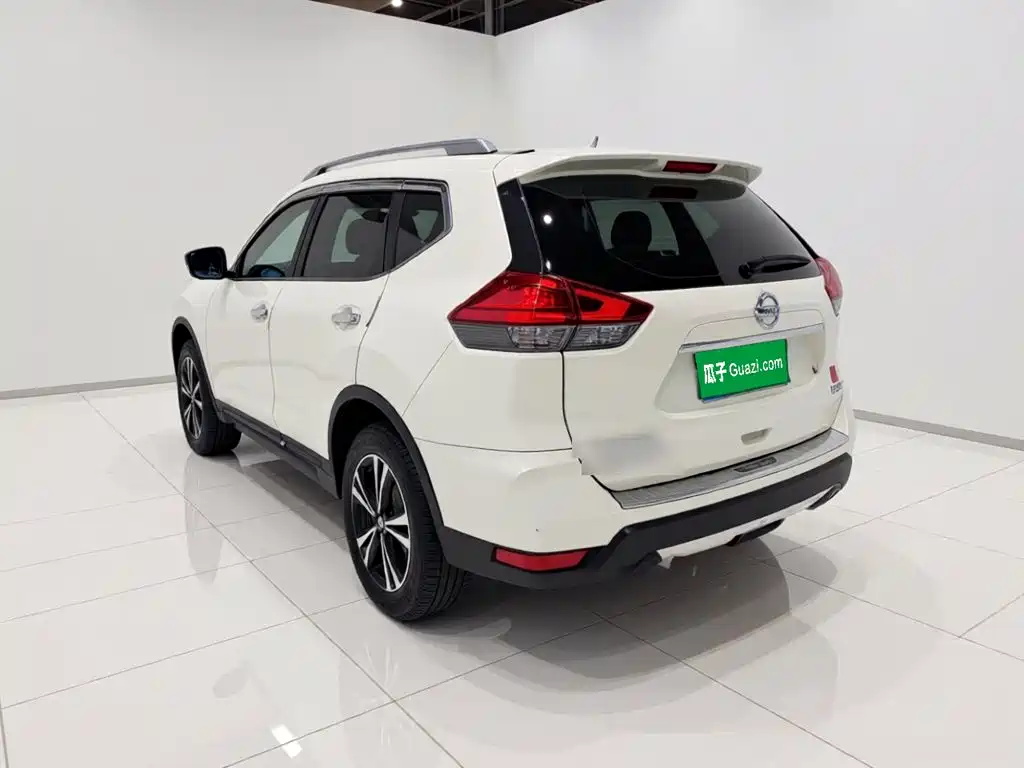 Nissan X-Trail — миниатюра 4