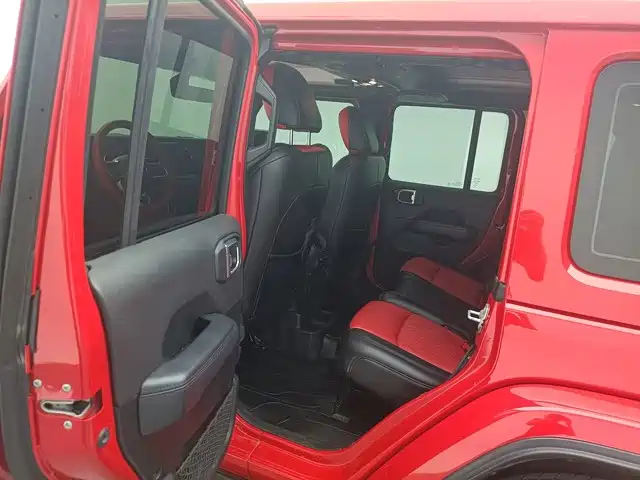 Jeep Wrangler — миниатюра 10