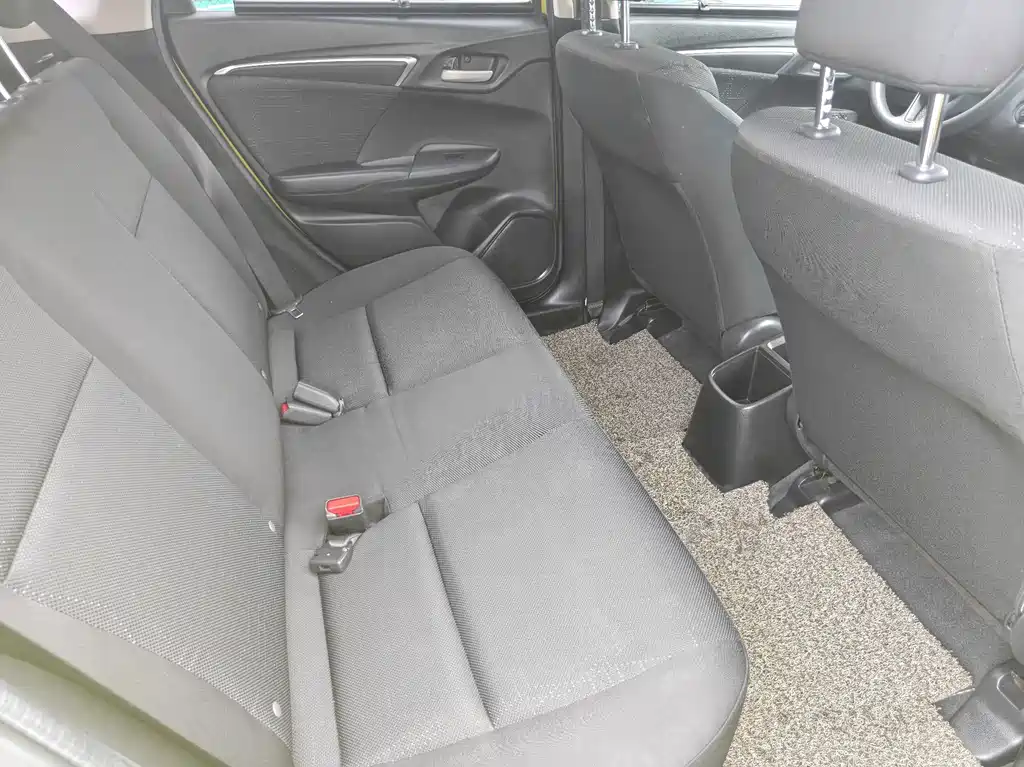 Honda Fit — миниатюра 17