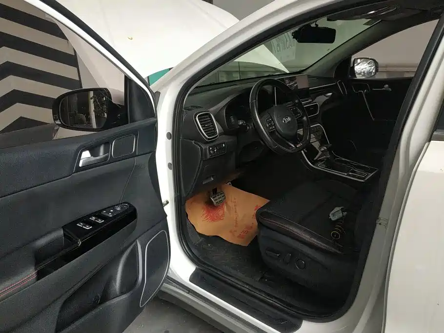 Kia KX5 — миниатюра 9