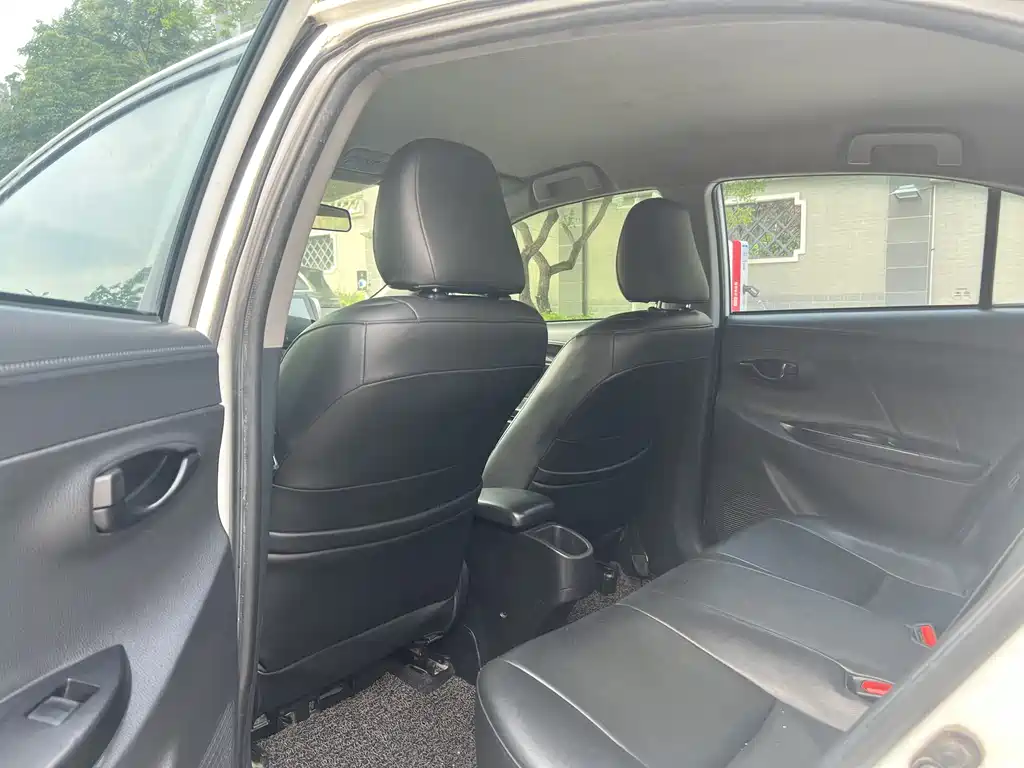 TOYOTA YARIS L TO ENJOY