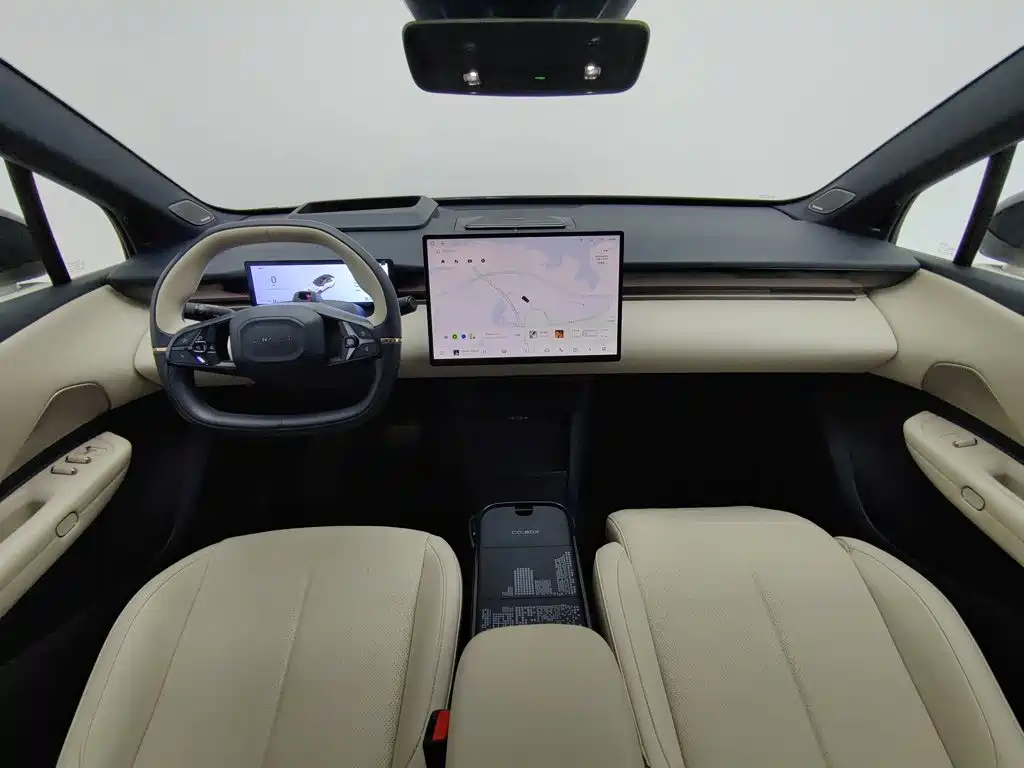 Lynk & Co Z20 — миниатюра 5