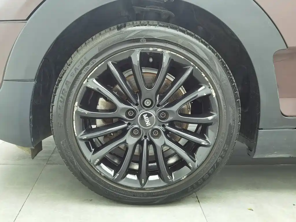 MINI Mini Clubman — миниатюра 17