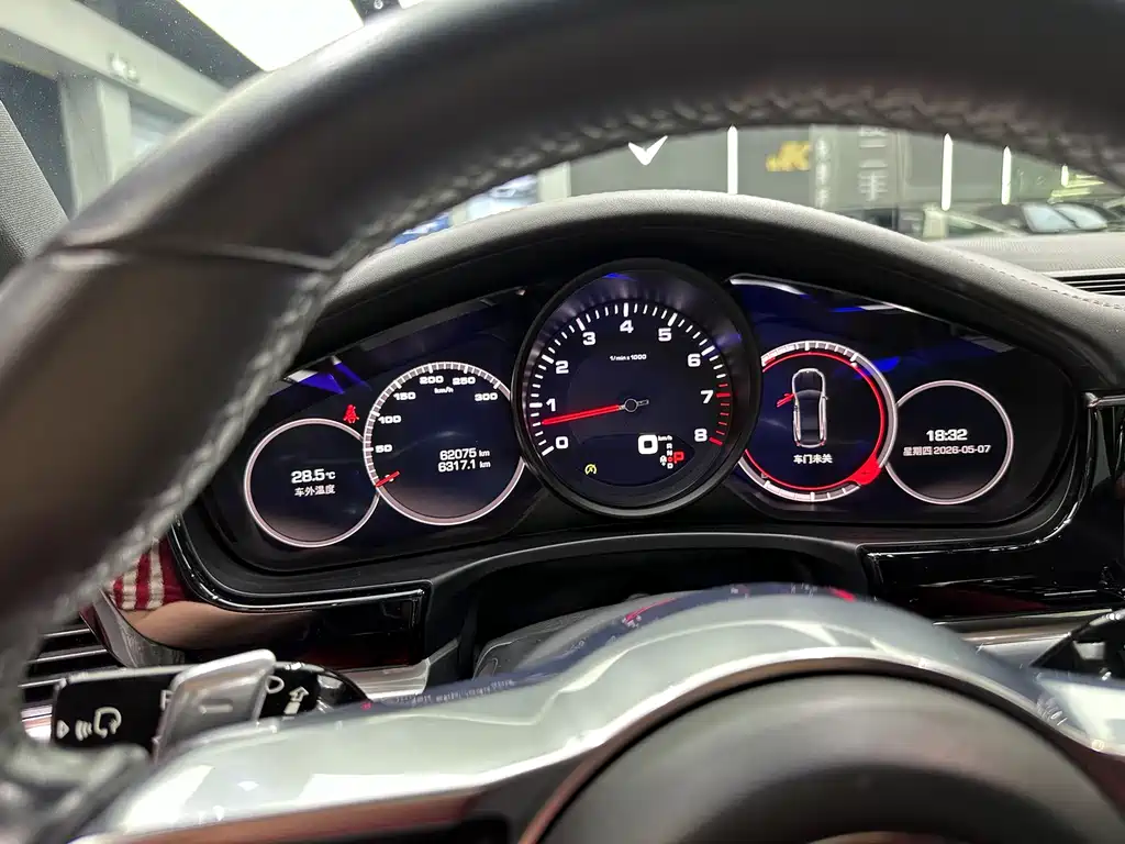 Porsche Panamera — миниатюра 6