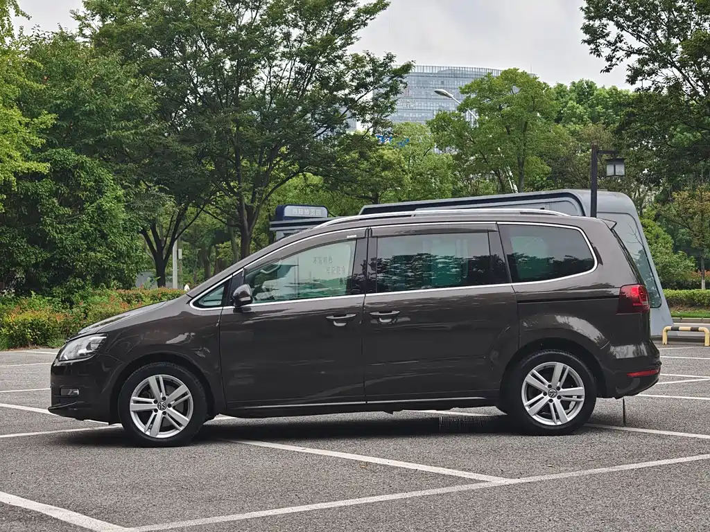 Volkswagen Sharan — миниатюра 7