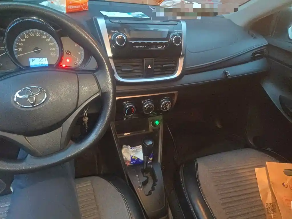 Toyota Vios FS — миниатюра 9