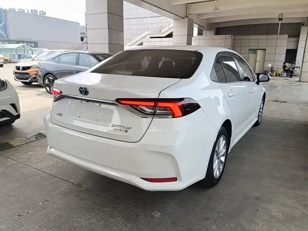 Toyota Corolla — миниатюра 7