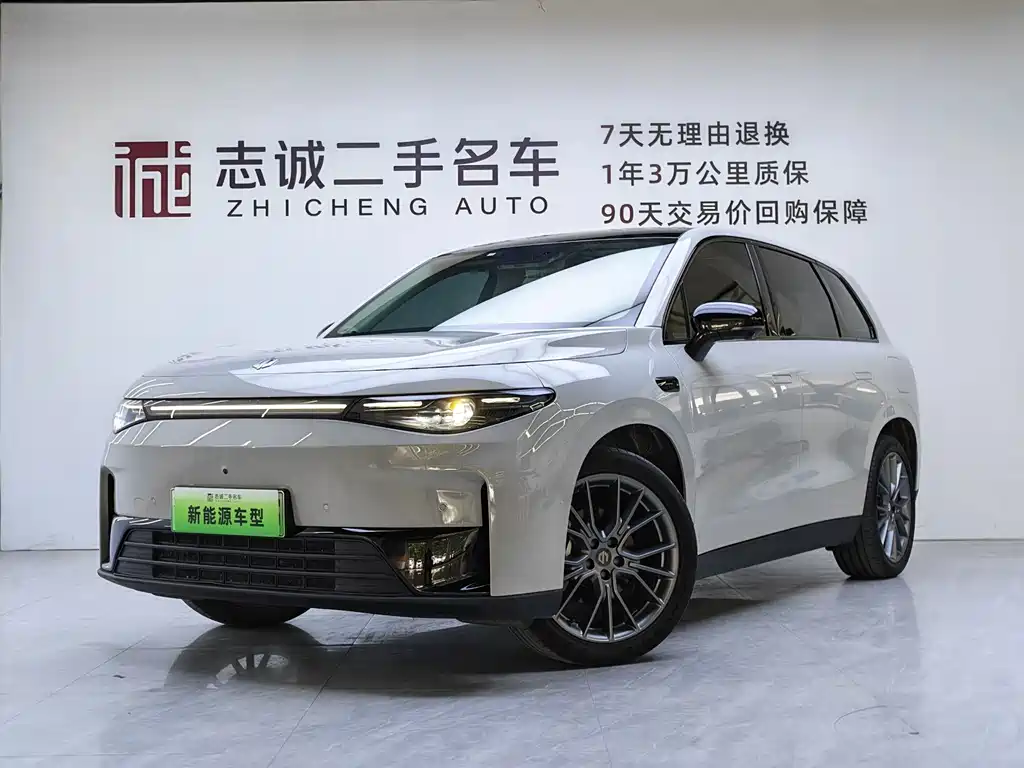 Leapmotor C10