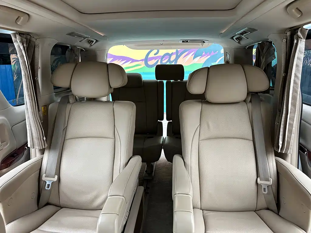 Toyota Alphard — миниатюра 15