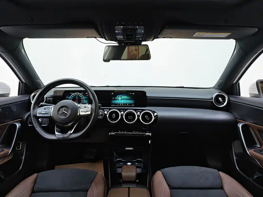 Mercedes-Benz A-Class — миниатюра 9
