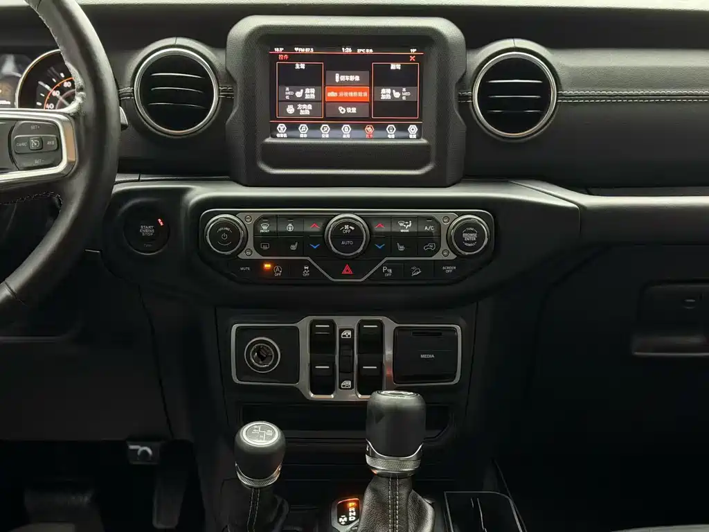 Jeep Wrangler — миниатюра 6