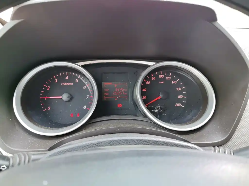 Wuling Hongguang — миниатюра 7