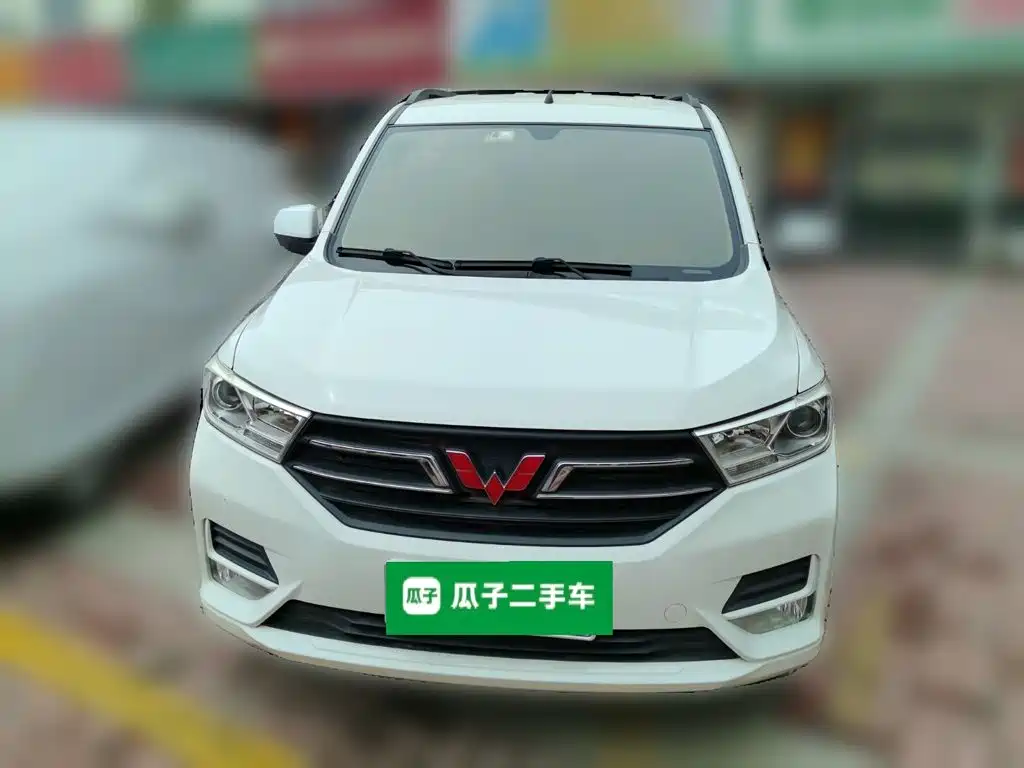Wuling Hongguang — миниатюра 2