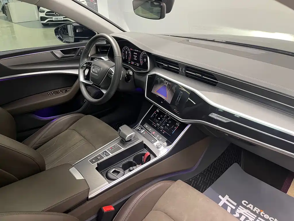 Audi A7L — миниатюра 11