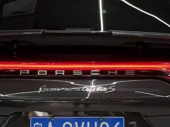 Porsche Panamera — миниатюра 15