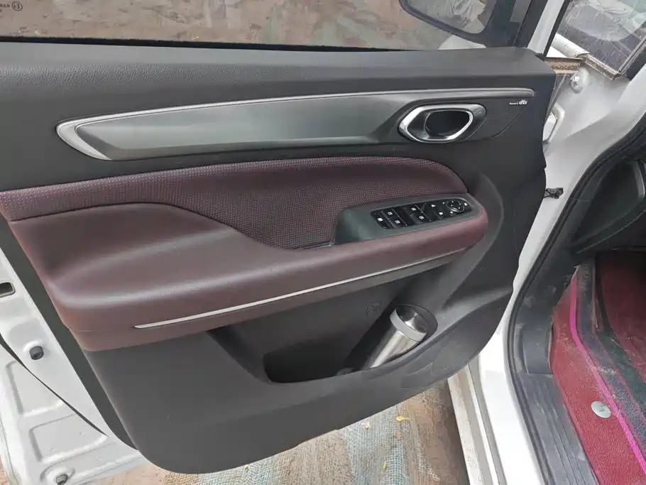 GAC Motor Trumpchi M6 — миниатюра 7