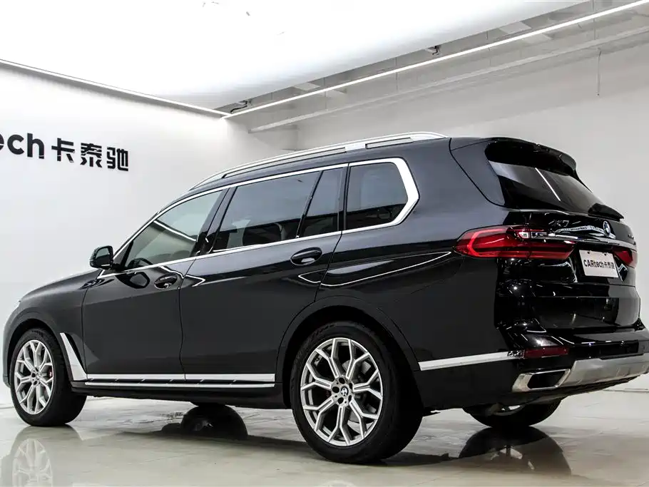 BMW X7 2022 xDrive40i Lead Luxury