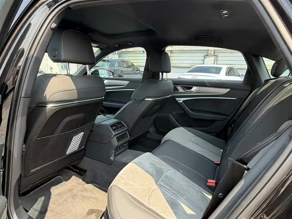 Audi A6L — миниатюра 7