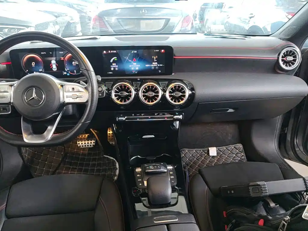 Mercedes-Benz CLA (Import) — миниатюра 13