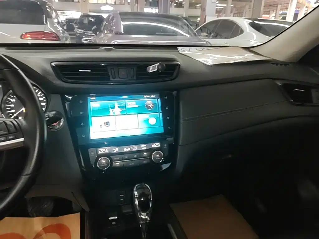 Nissan X-Trail — миниатюра 13
