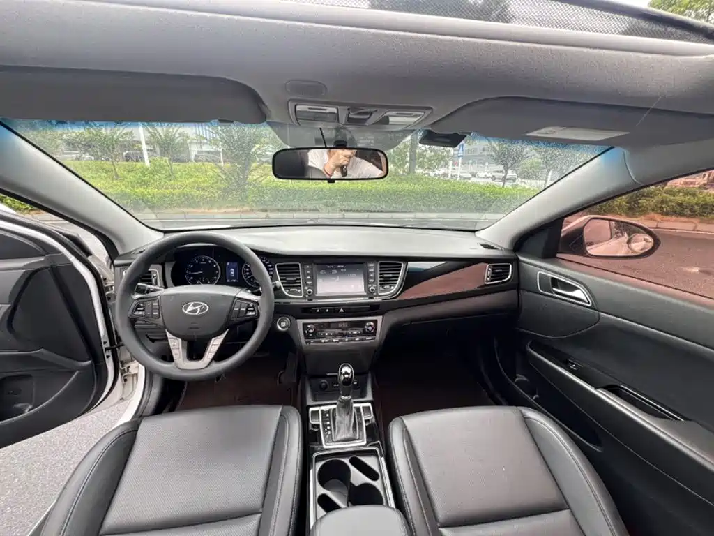 Hyundai Mistra — миниатюра 8