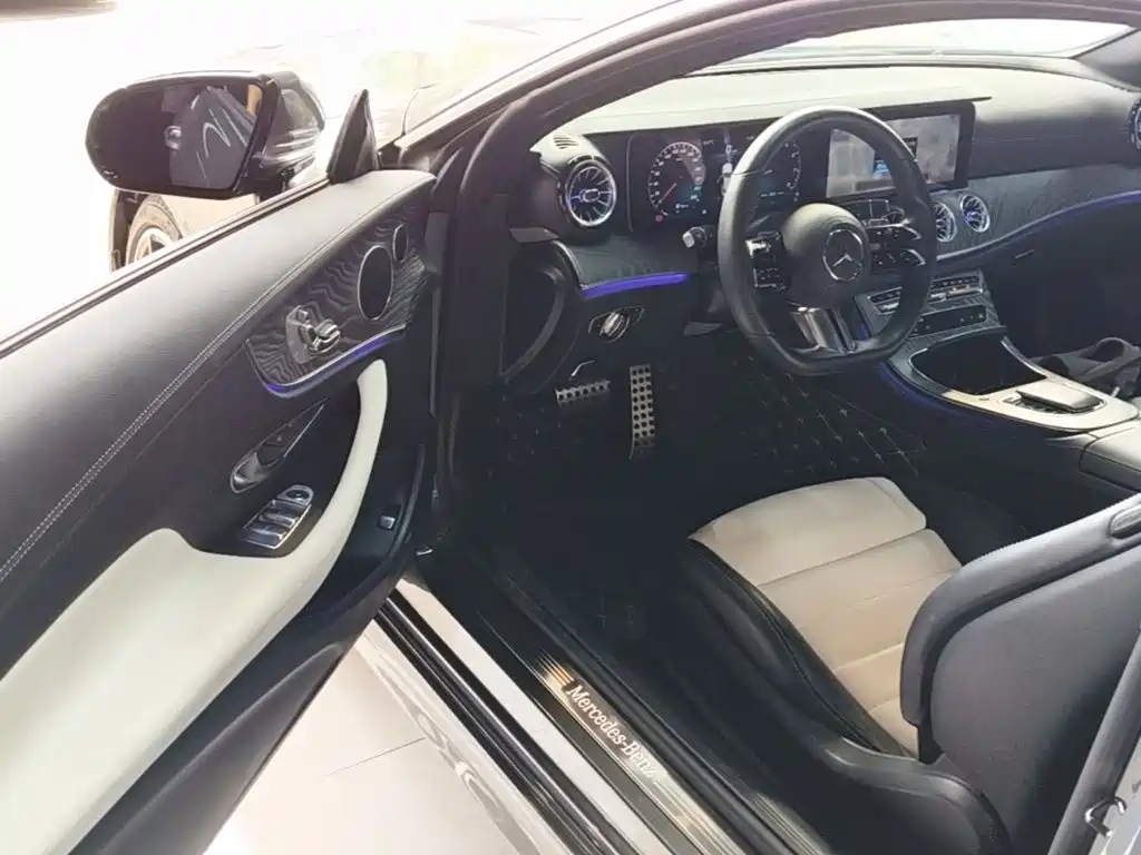 Mercedes-Benz E-Class (Import) — миниатюра 16