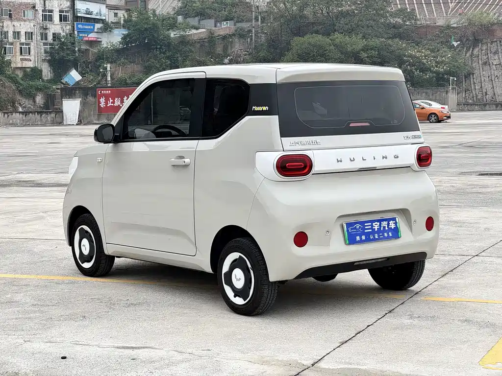 Wuling MINIEV — миниатюра 6