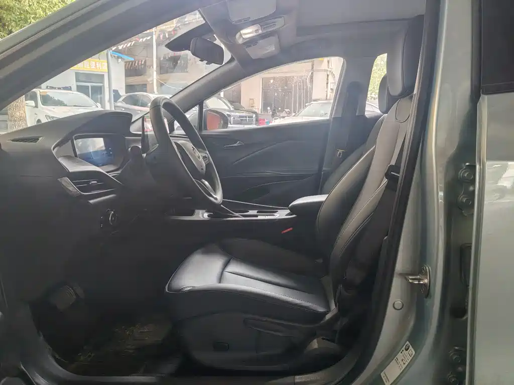 BUICK SLIGHTLY BLUE 6