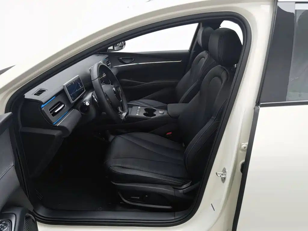 BYD Seals 06 DM-i версия для путешествий — миниатюра 10