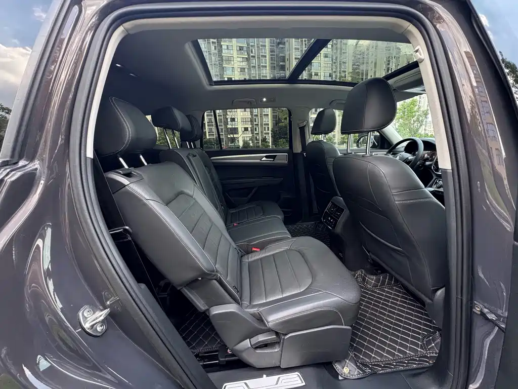 Volkswagen Teramont — миниатюра 12