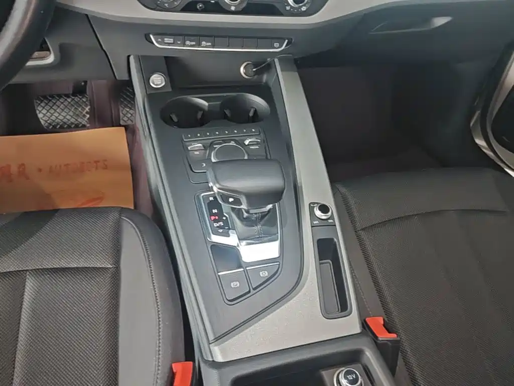 Audi A4L — миниатюра 14