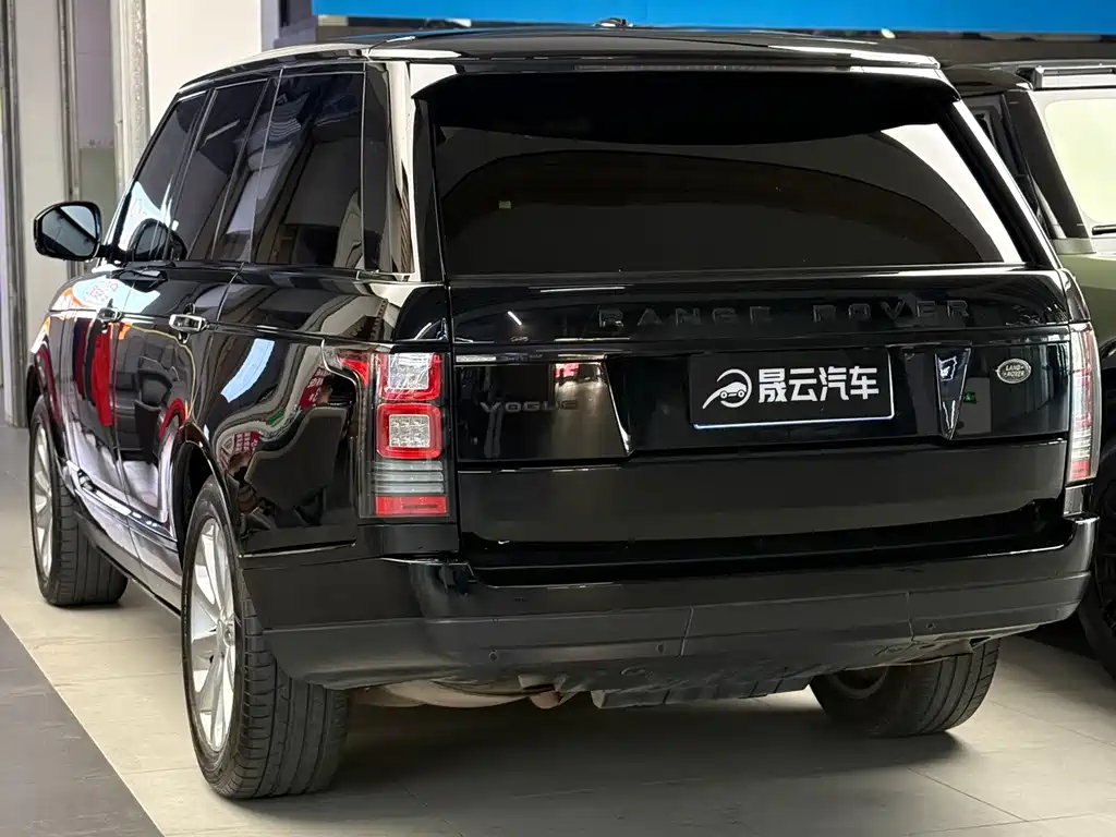 Land Rover Range Rover — миниатюра 9