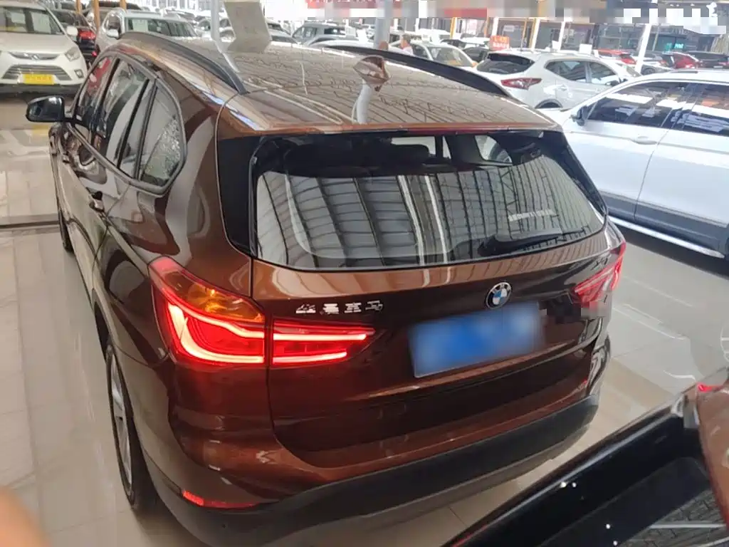 BMW X1 — миниатюра 6