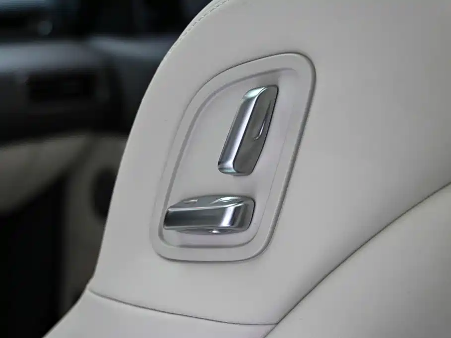Li Auto Li MEGA — миниатюра 35
