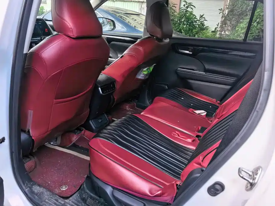Toyota Highlander — миниатюра 10