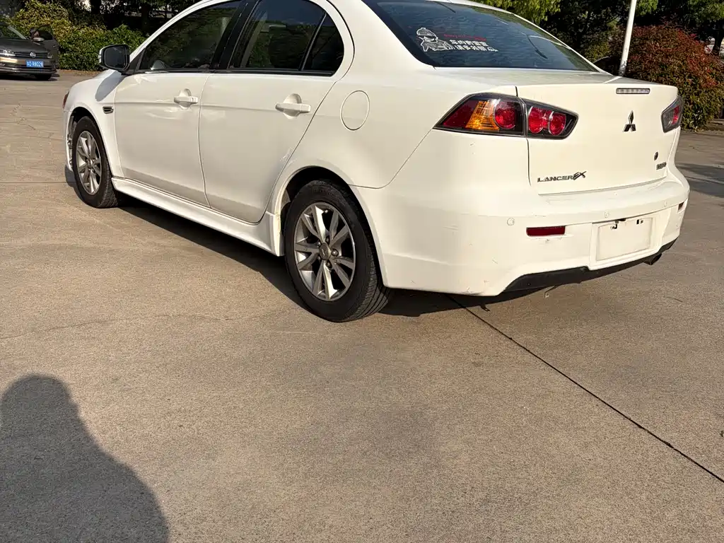 Mitsubishi Lancer EX Fashion Edition 1.8L CVT Luxury Type, фото 16