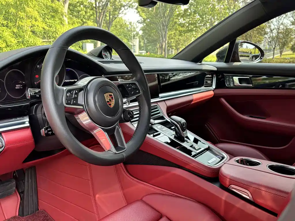 Porsche Panamera — миниатюра 5