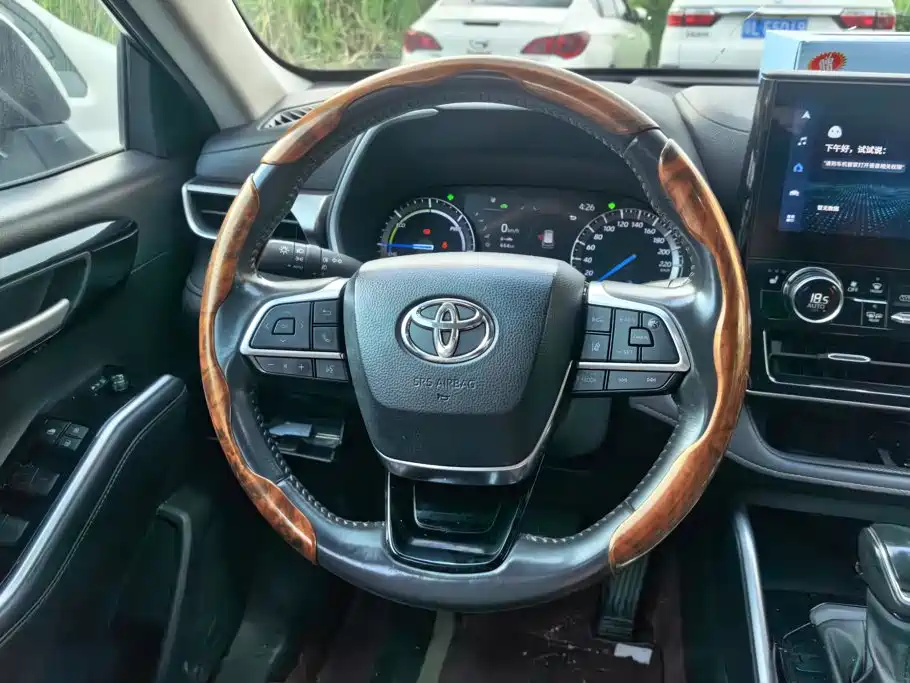 Toyota Highlander — миниатюра 14