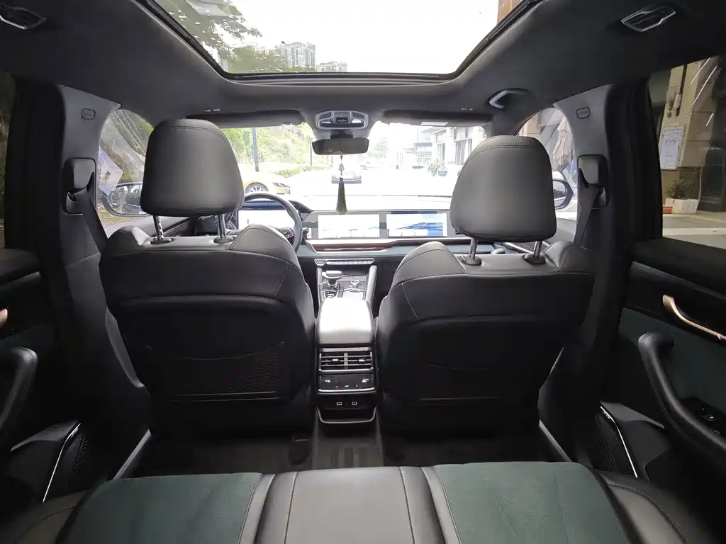 Geely Xingyue L — миниатюра 22