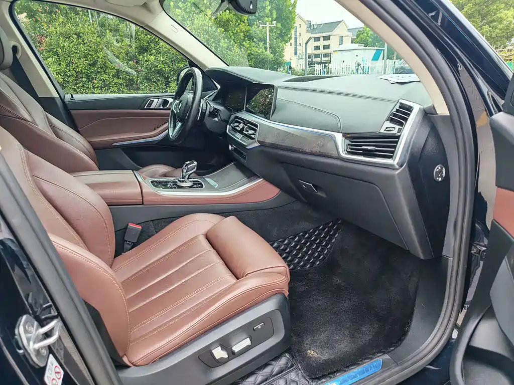 BMW X5 (Import) — миниатюра 11