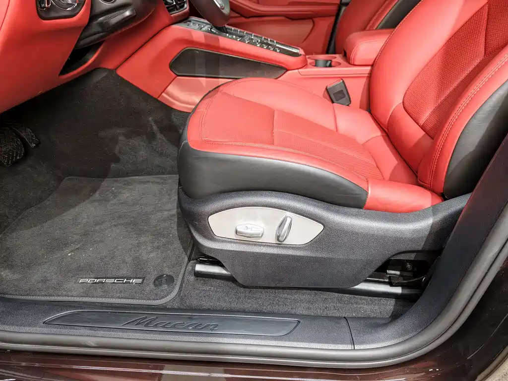 Porsche Macan — миниатюра 8