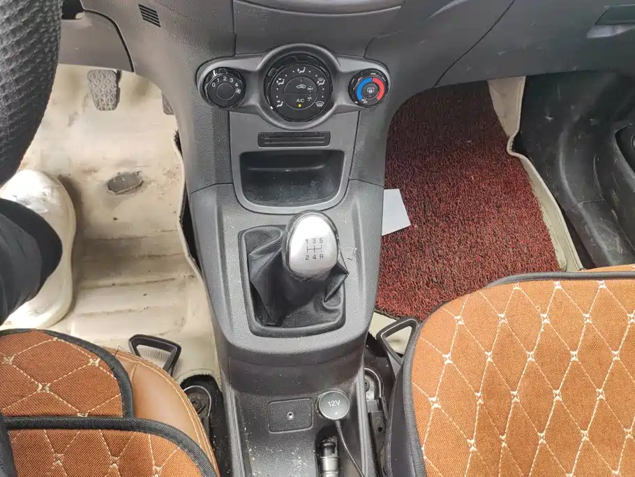 Ford Fiesta — миниатюра 16