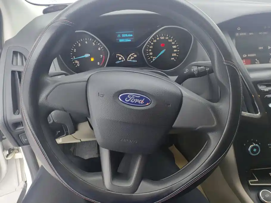 Ford Focus — миниатюра 15