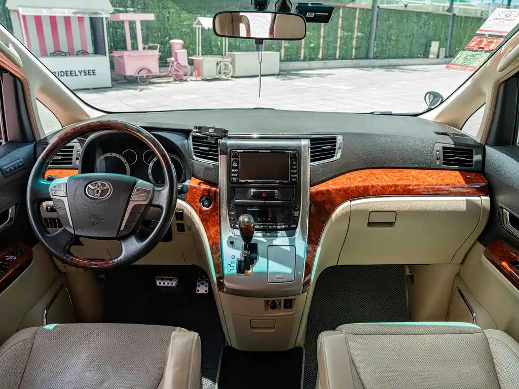 Toyota Alphard — фотографии объявления, Фото 16