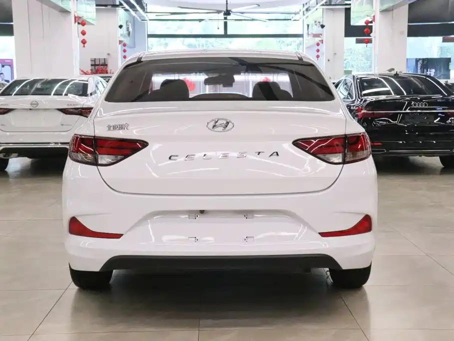 Hyundai Elantra — миниатюра 4