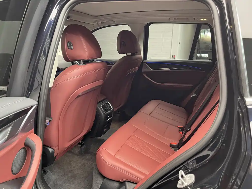 BMW X3 — миниатюра 31