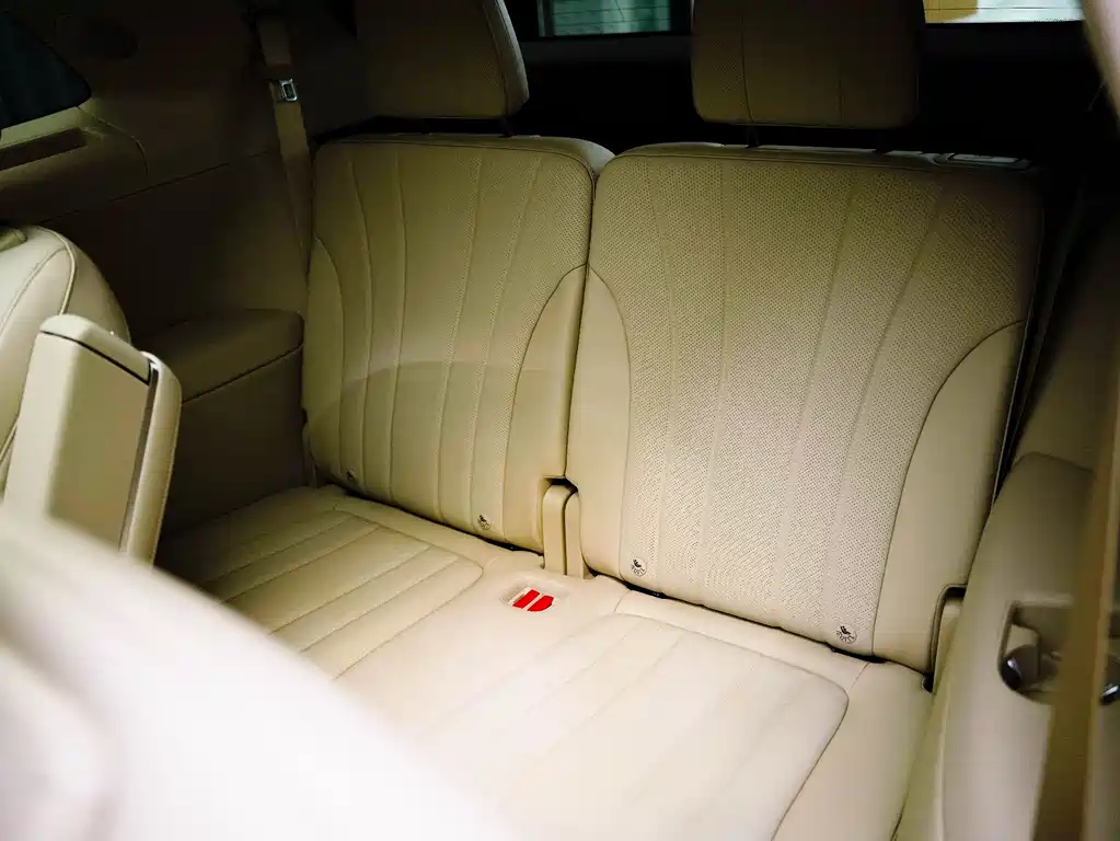 AITO ASK THE WORLD M7