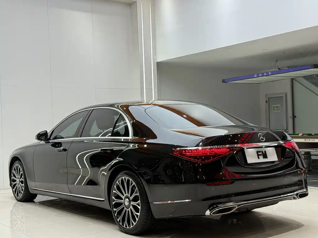 Mercedes-Benz S-Class — миниатюра 10